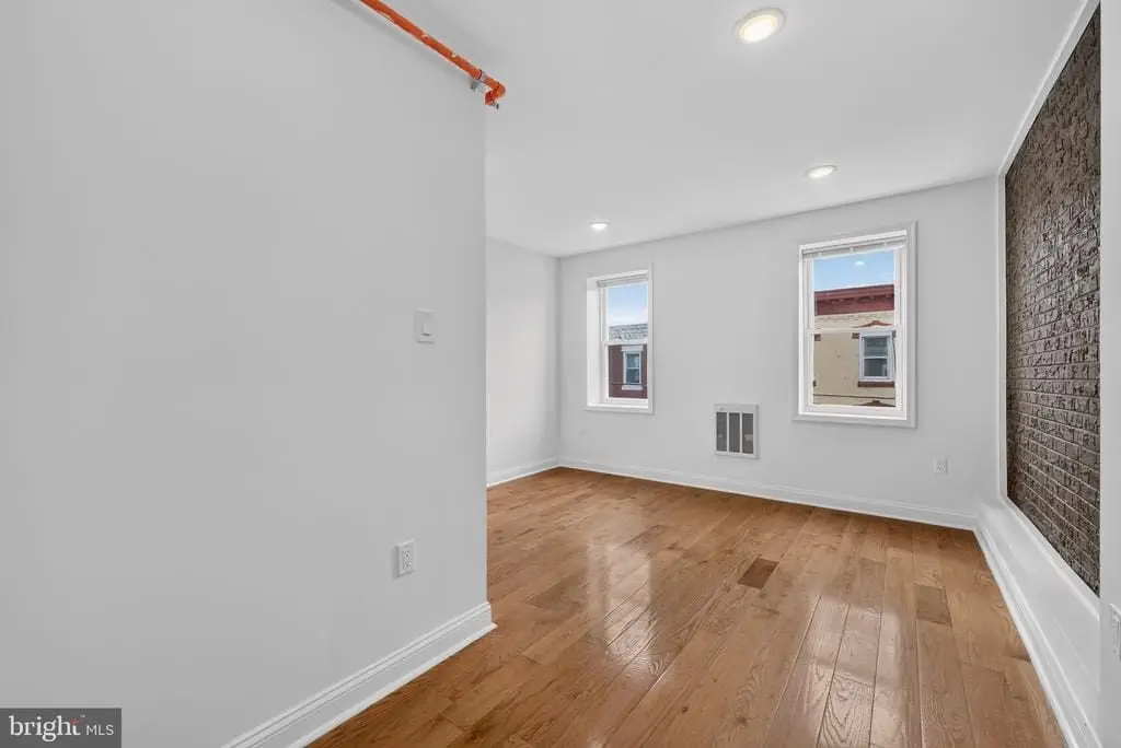 Picture 30