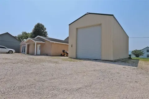 Remodeled Flex Space with Shop