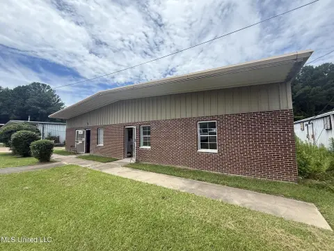 Office-Warehouse Flex Building
