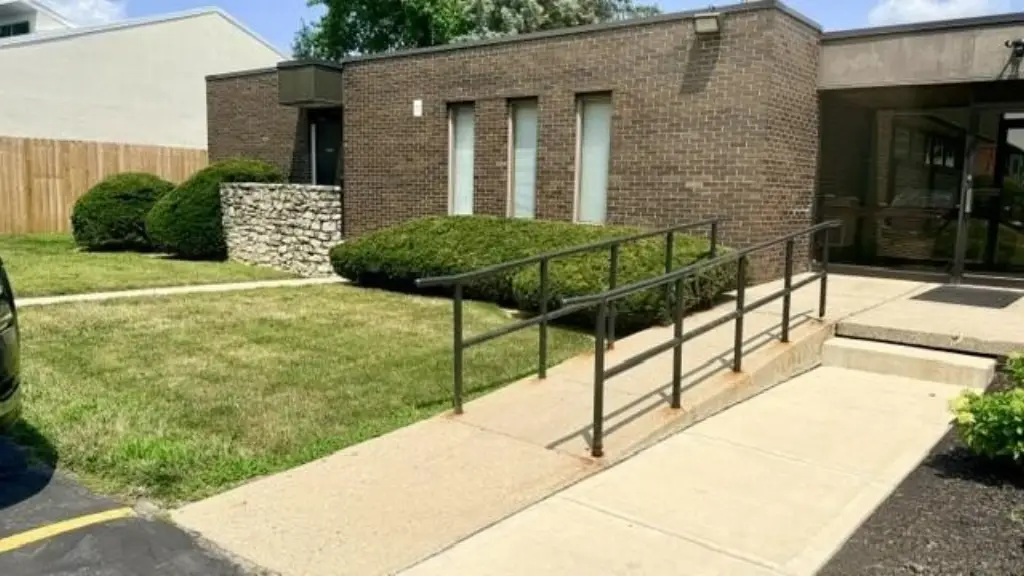 Picture 4