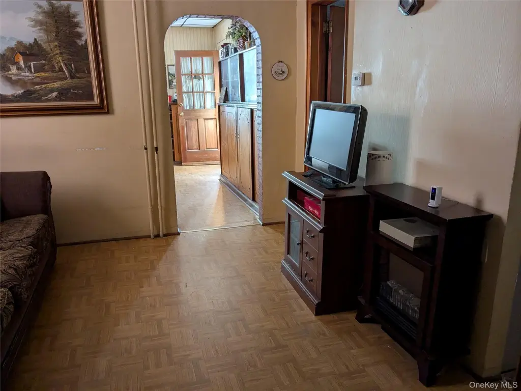 Picture 4