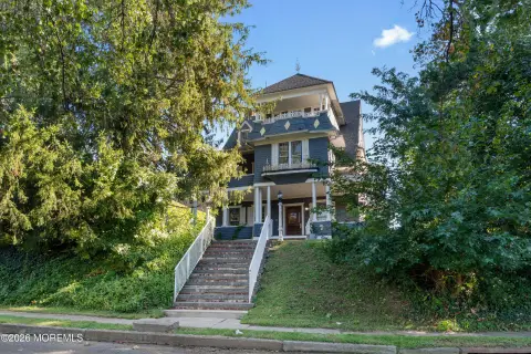 Queen Anne 4-Unit Quadplex