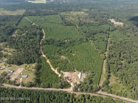 Hunting Land With Mobile Home