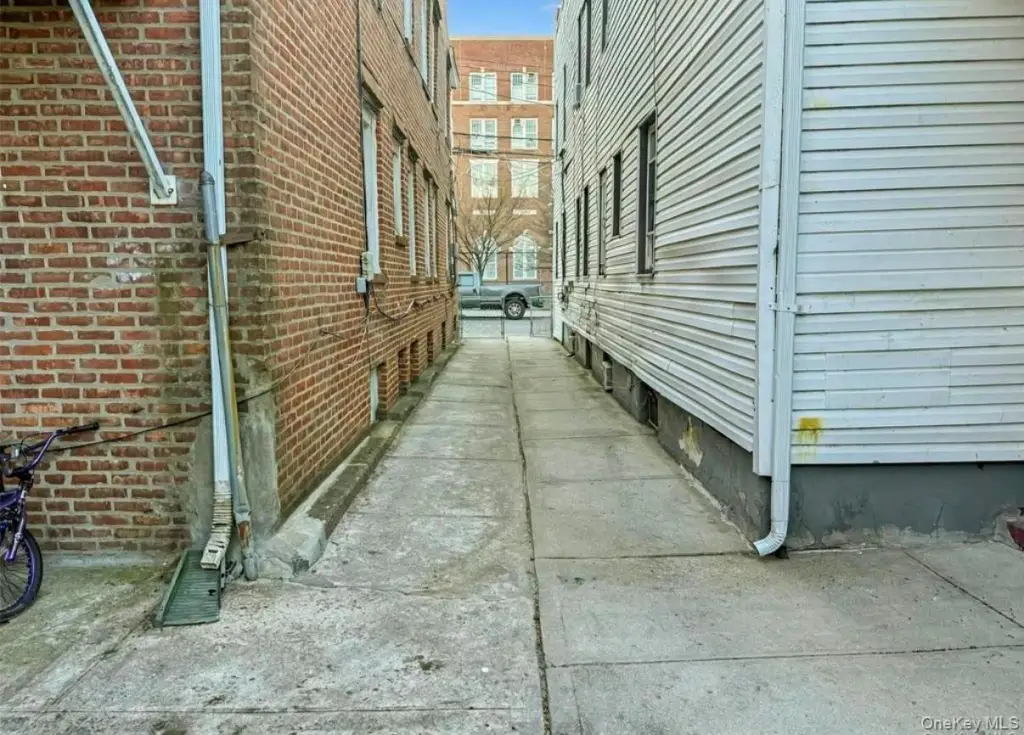 Picture 3