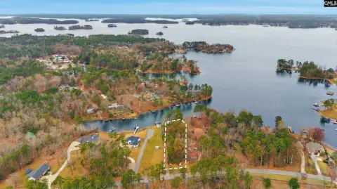 Lake Murray Cottage with Potential