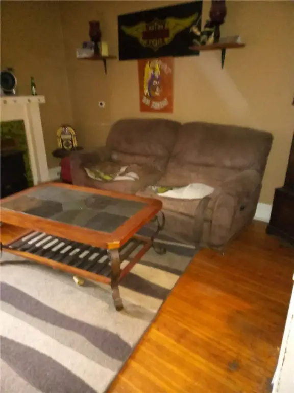 Picture 5