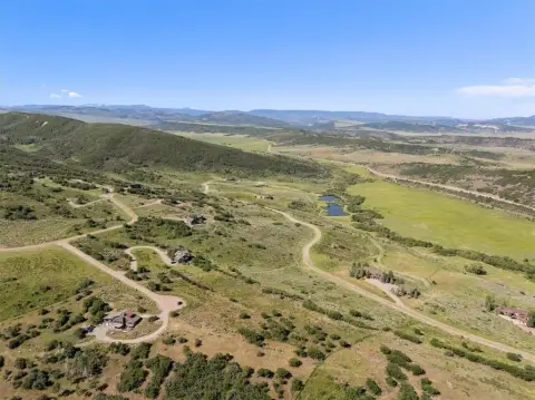 7.56 Acres in Creek Ranch