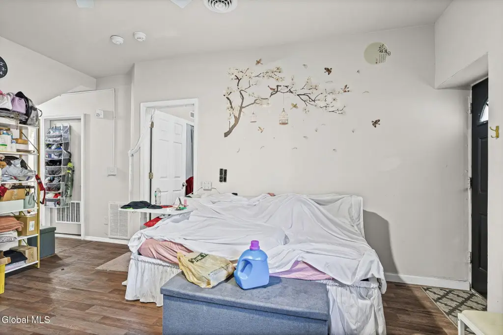 Picture 8