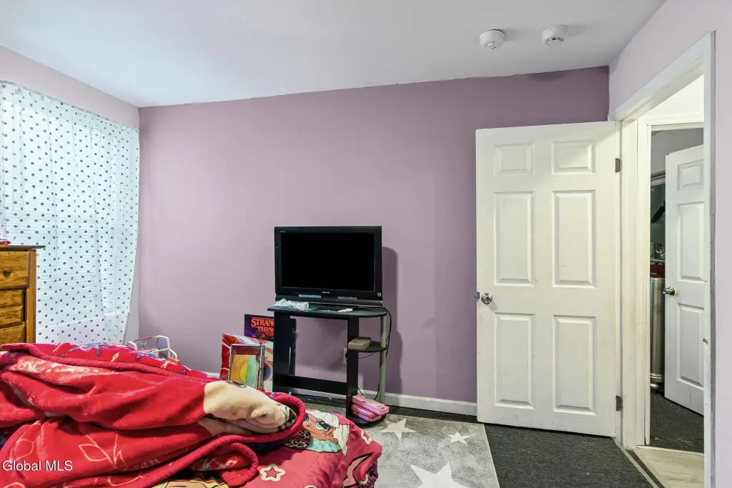 Picture 33