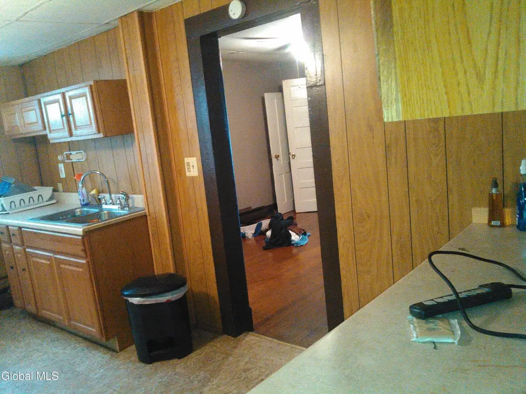 Picture 3