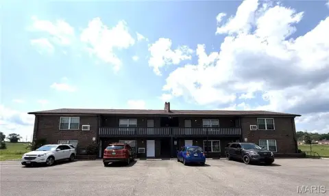 Updated 8-Unit Apartment Building