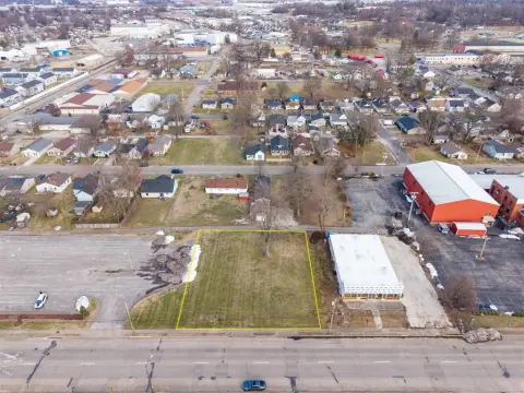 High-Traffic Lot in Owensboro, KY