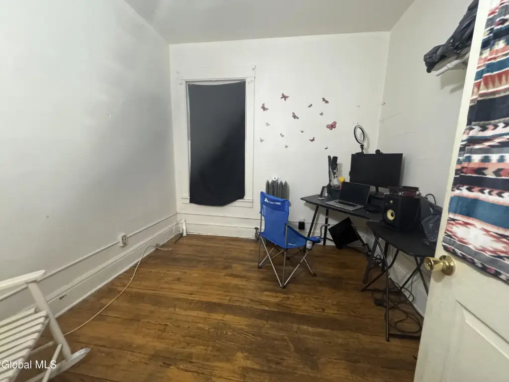 Picture 16