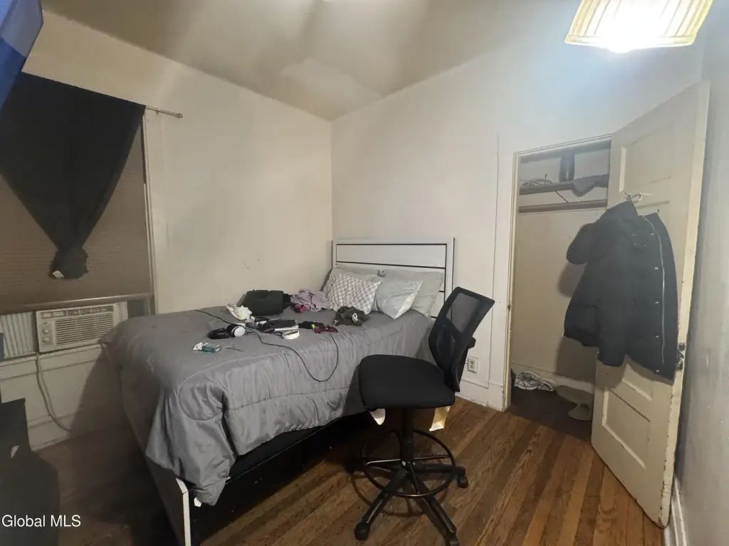 Picture 13