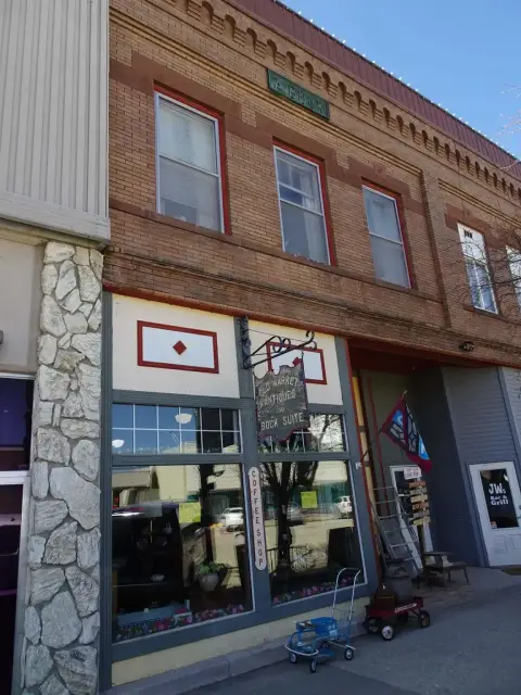 Main Street Commercial Building