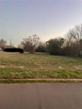 Residential Lot in Growing Dallas