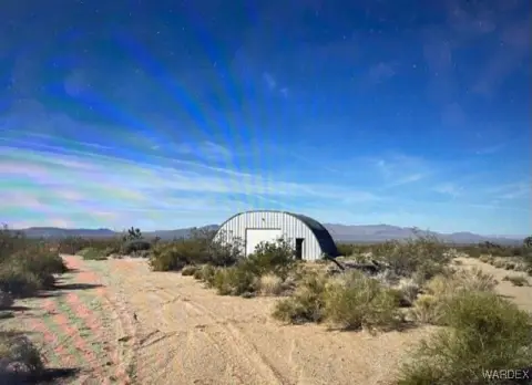 Land with Quonset Hut, Yucca