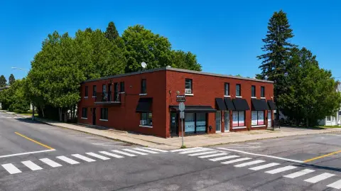 Mixed-Use Building with Garage