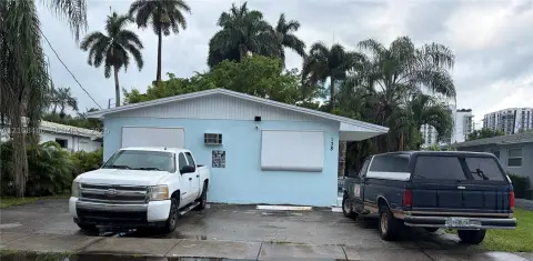Two-Unit Duplex with Private Laundry