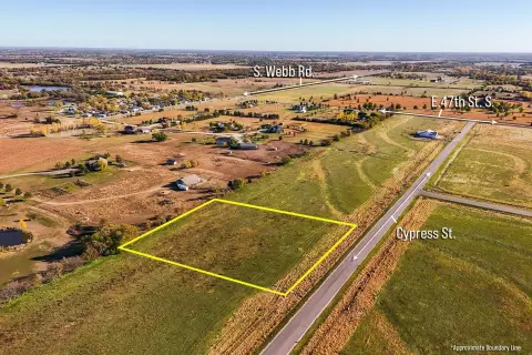 2.5 Acre Lot in Derby