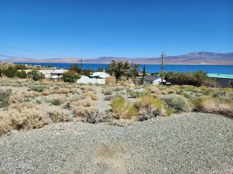 Walker Lake Land with Views