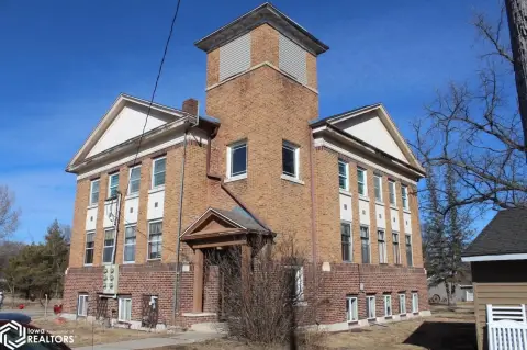 Fertile Apartment Building Investment Opportunity