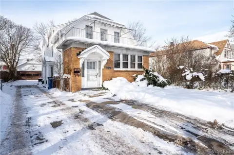 Well-Maintained Two-Unit Property