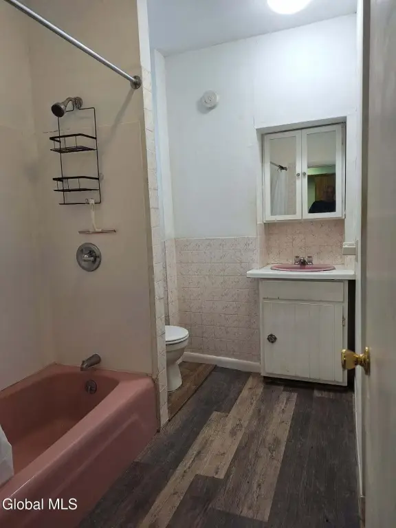 Picture 8