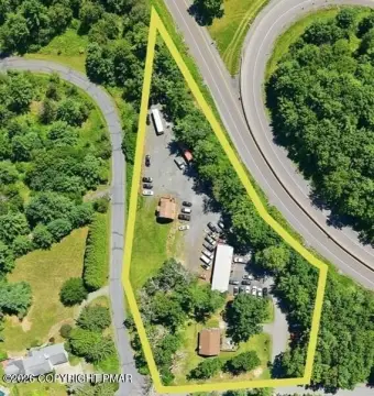 Mixed-Use Property with Garage