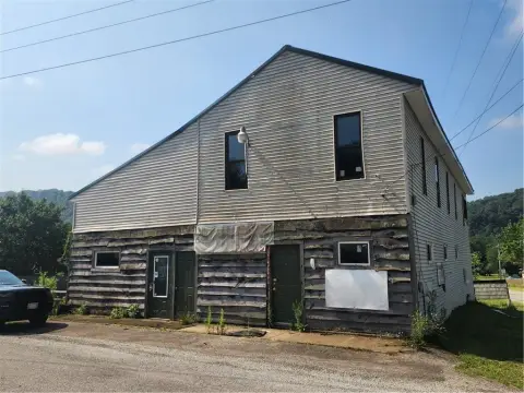 Former Tavern with Great Potential