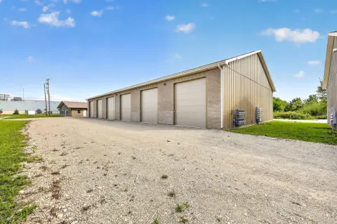 Self-Storage Unit with Overhead Door