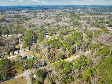 Residential Land in Greenville, Florida