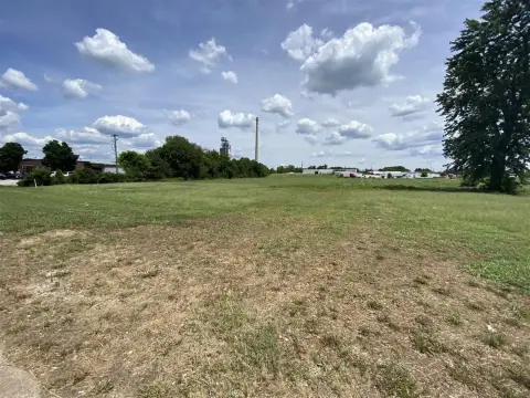 Commercial Land on Russellville Road