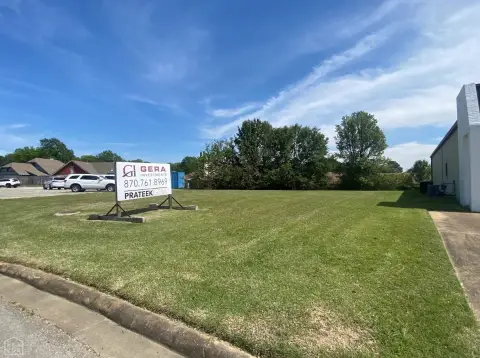 Commercial Lot in Southwest Square