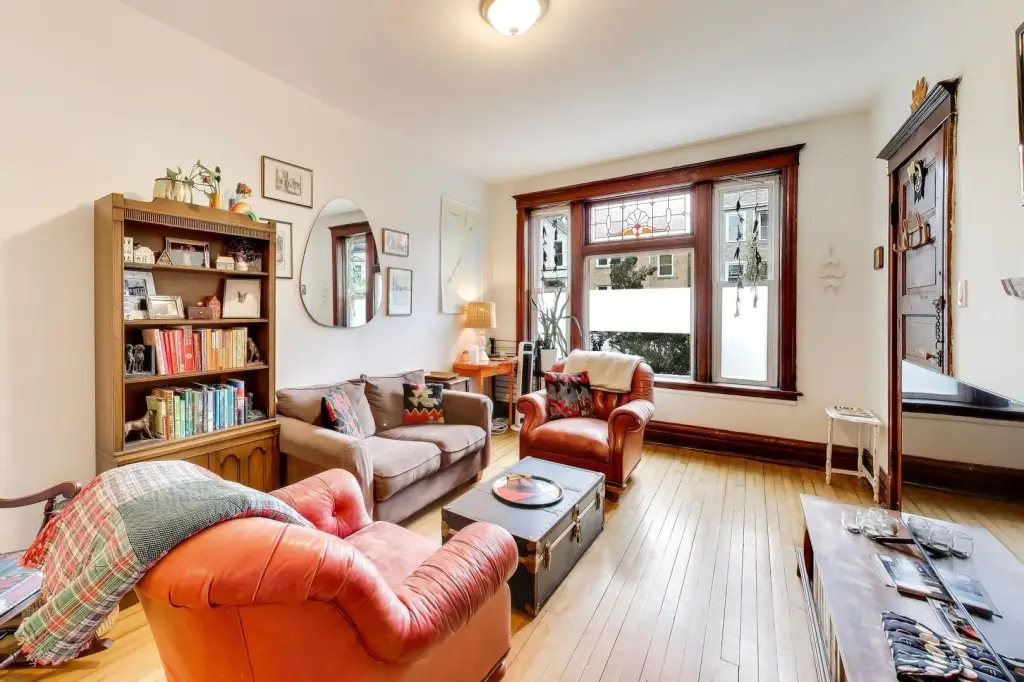 Picture 4