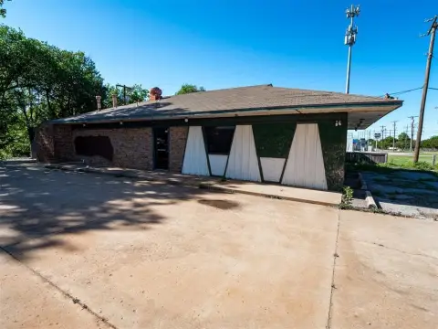 Commercial Land with Existing Building