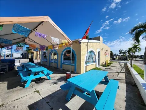 Freestanding Commercial Building For Sale