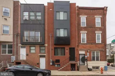 Philadelphia Duplex: Investment Opportunity