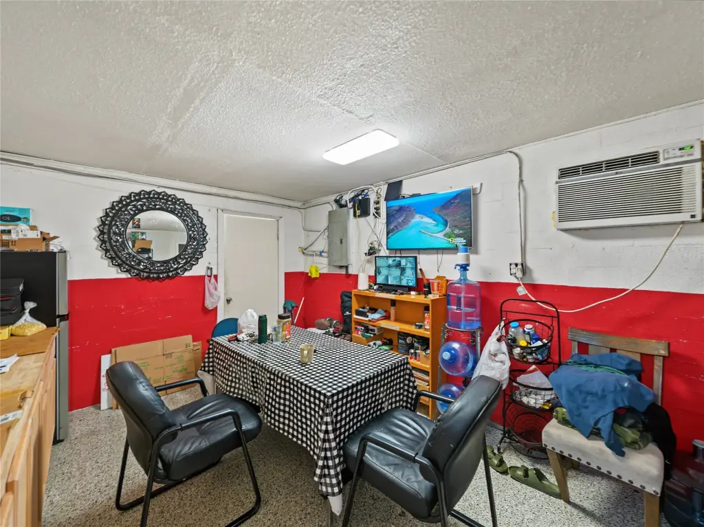 Picture 8