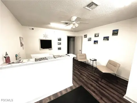 Fort Myers Flex Space Available