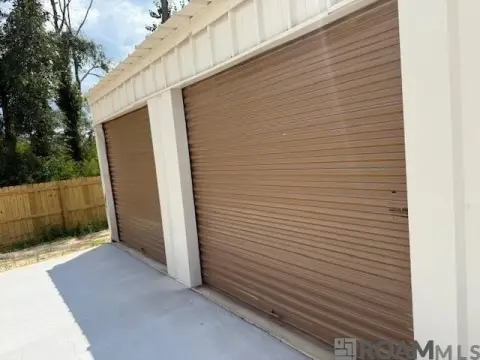 Self-Storage Units in Walker, LA