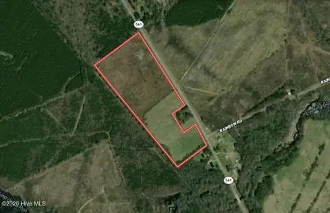 Road-Front Farmland and Timber Tract