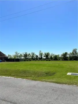 Residential Land in Iowa, LA