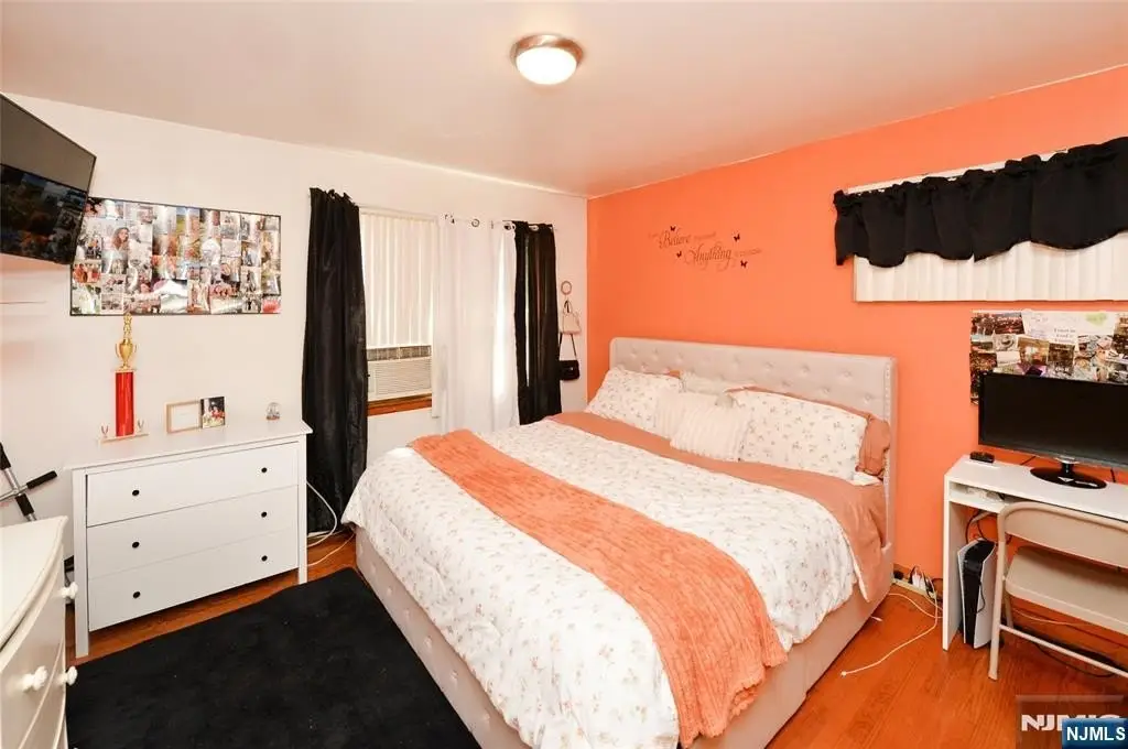 Picture 8