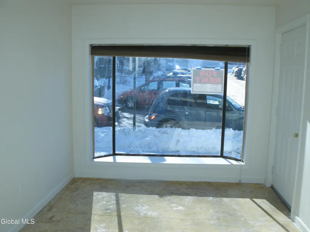 Picture 3