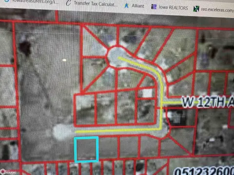 Residential Land in Sunset Ridge