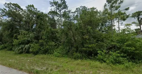 Duplex-Zoned Lot in Growing Neighborhood