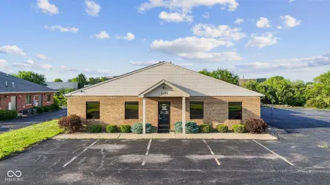 Indianapolis Flex Building with Warehouse