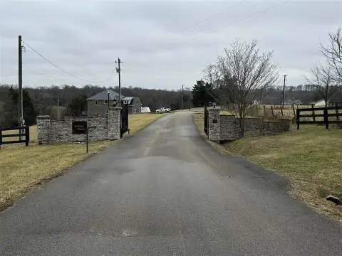 Residential Land Near Barren River