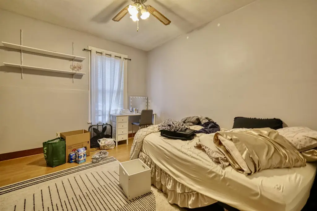 Picture 9